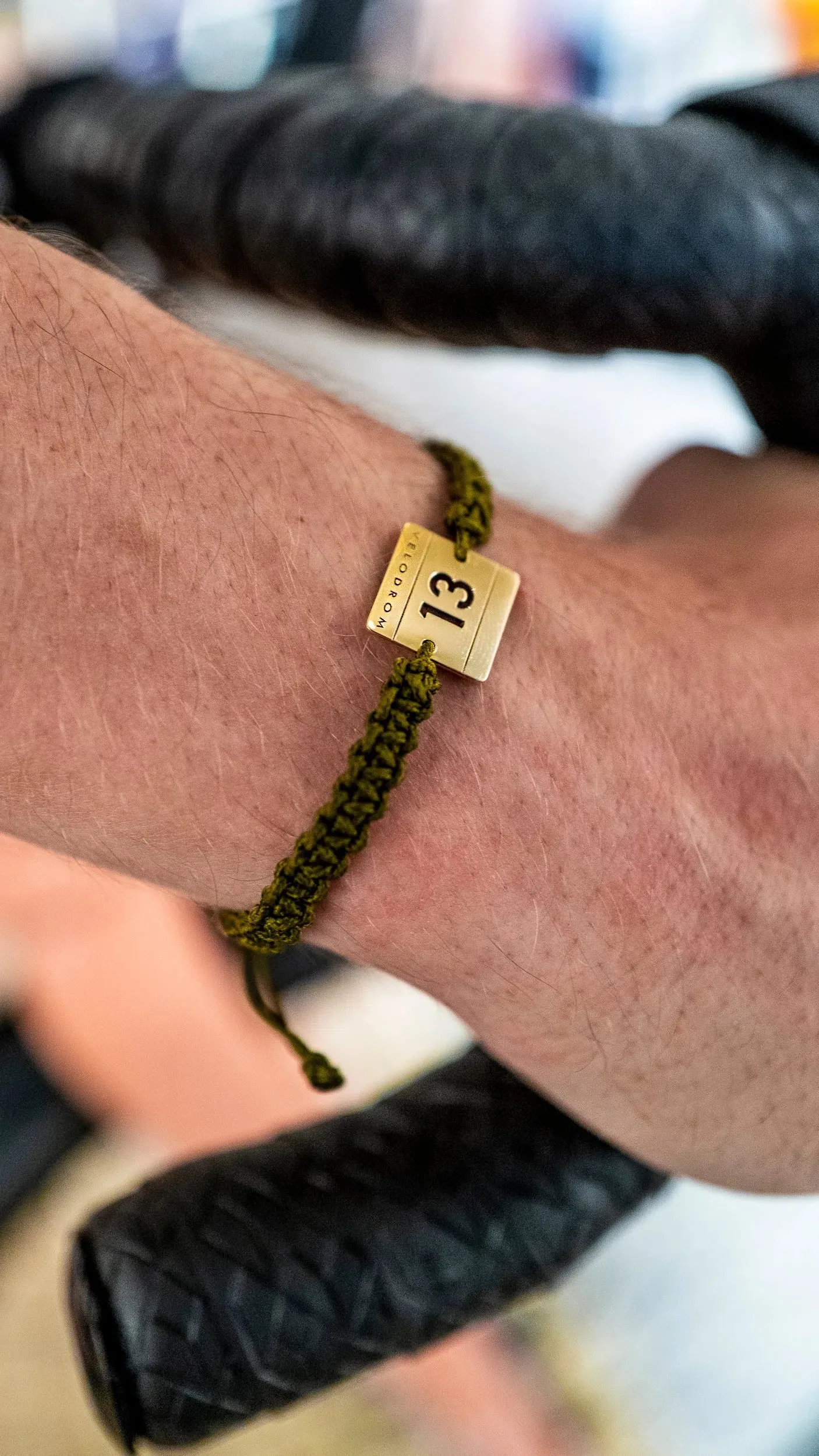 AINA Number 13 - Gold Metal