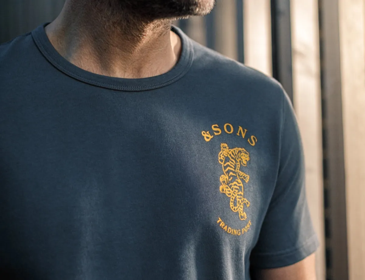 &SONS Climbing Tiger T-Shirt Navy