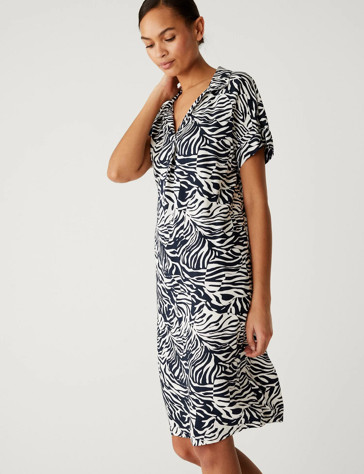 Animal Print V-Neck Knee Length Shift Dress