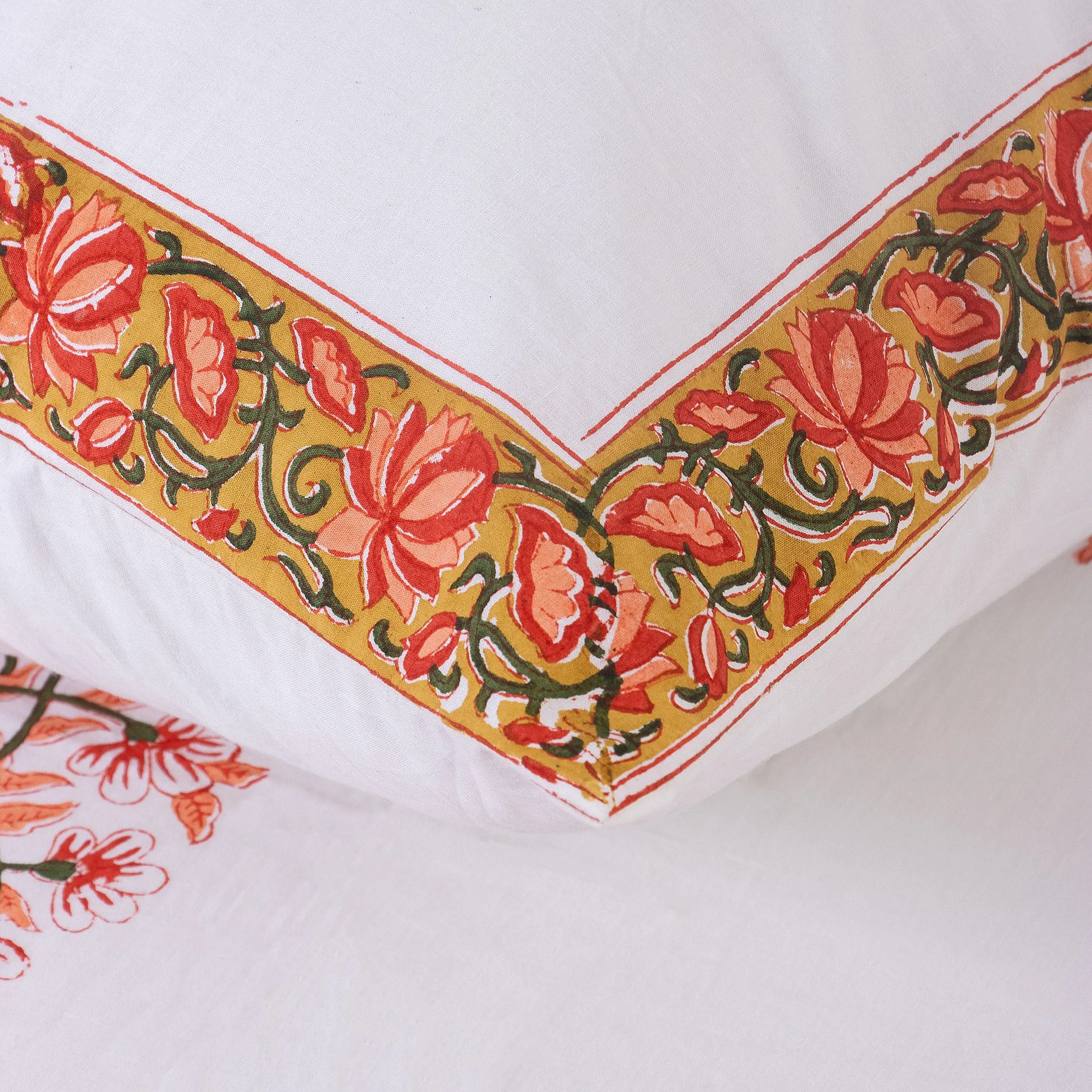 Boota Floral Printed Soft Cotton Block Print Bedsheets With Pillow Cover