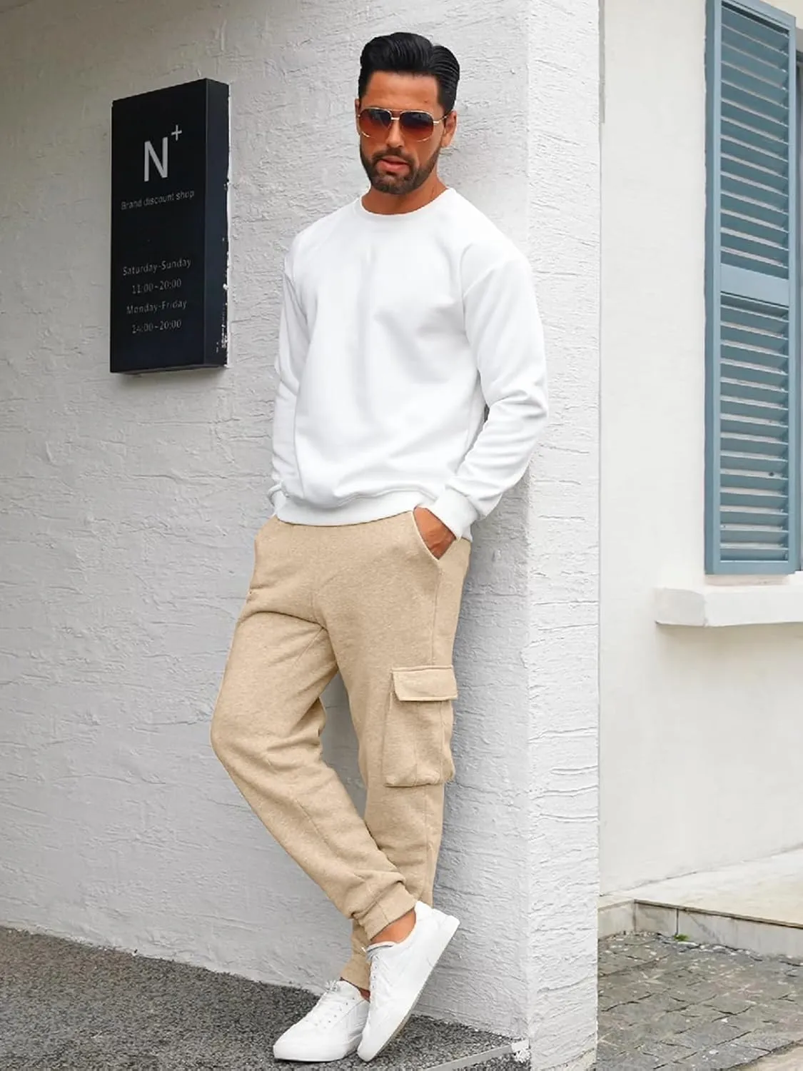 Mens Fleece Cargo Sweatpants Heavyweight Elastic Waist Pants with Pockets Baggy Drawstring Jogger Pants
