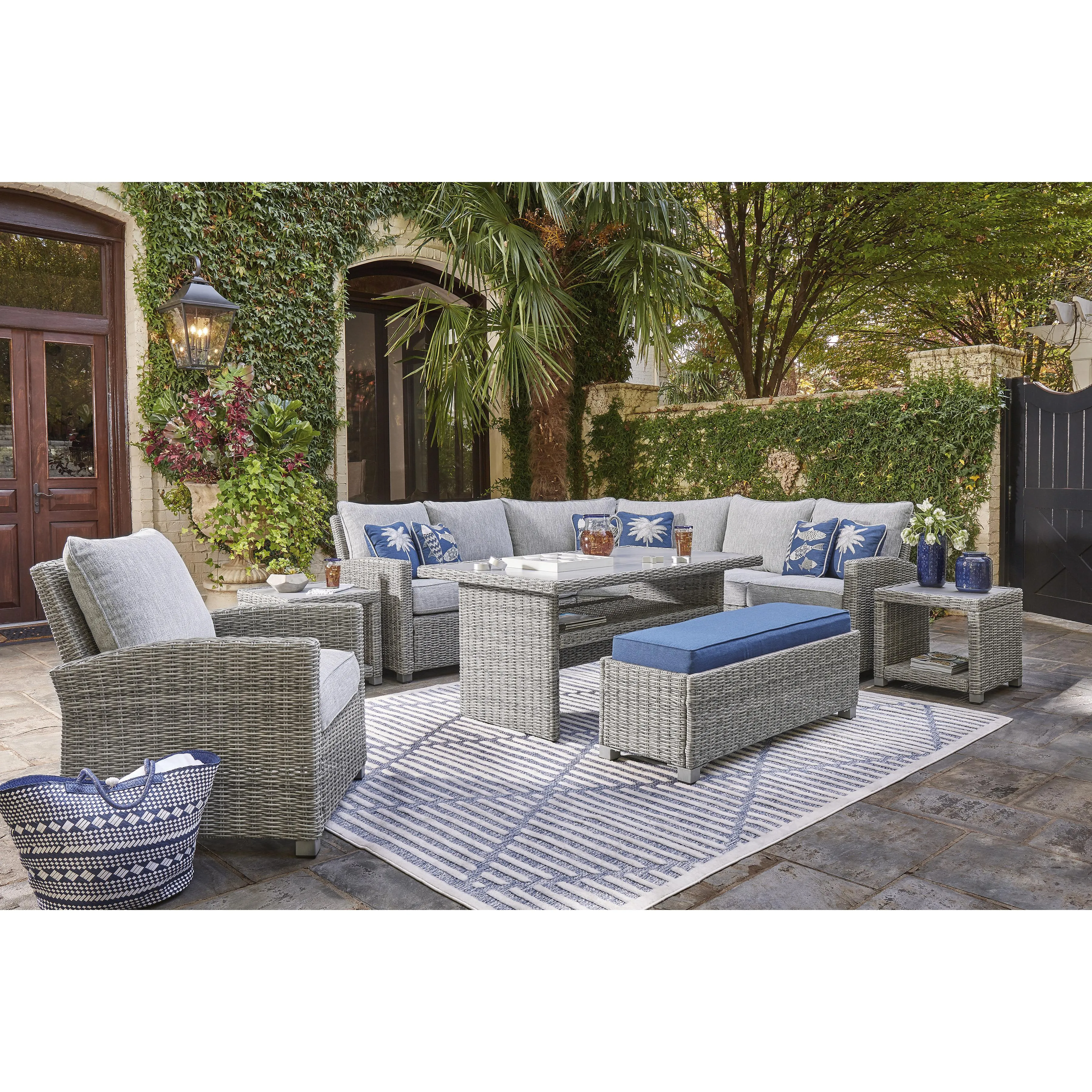 Signature Design by Ashley Naples Beach P439-820 Lounge Chair with Cushion