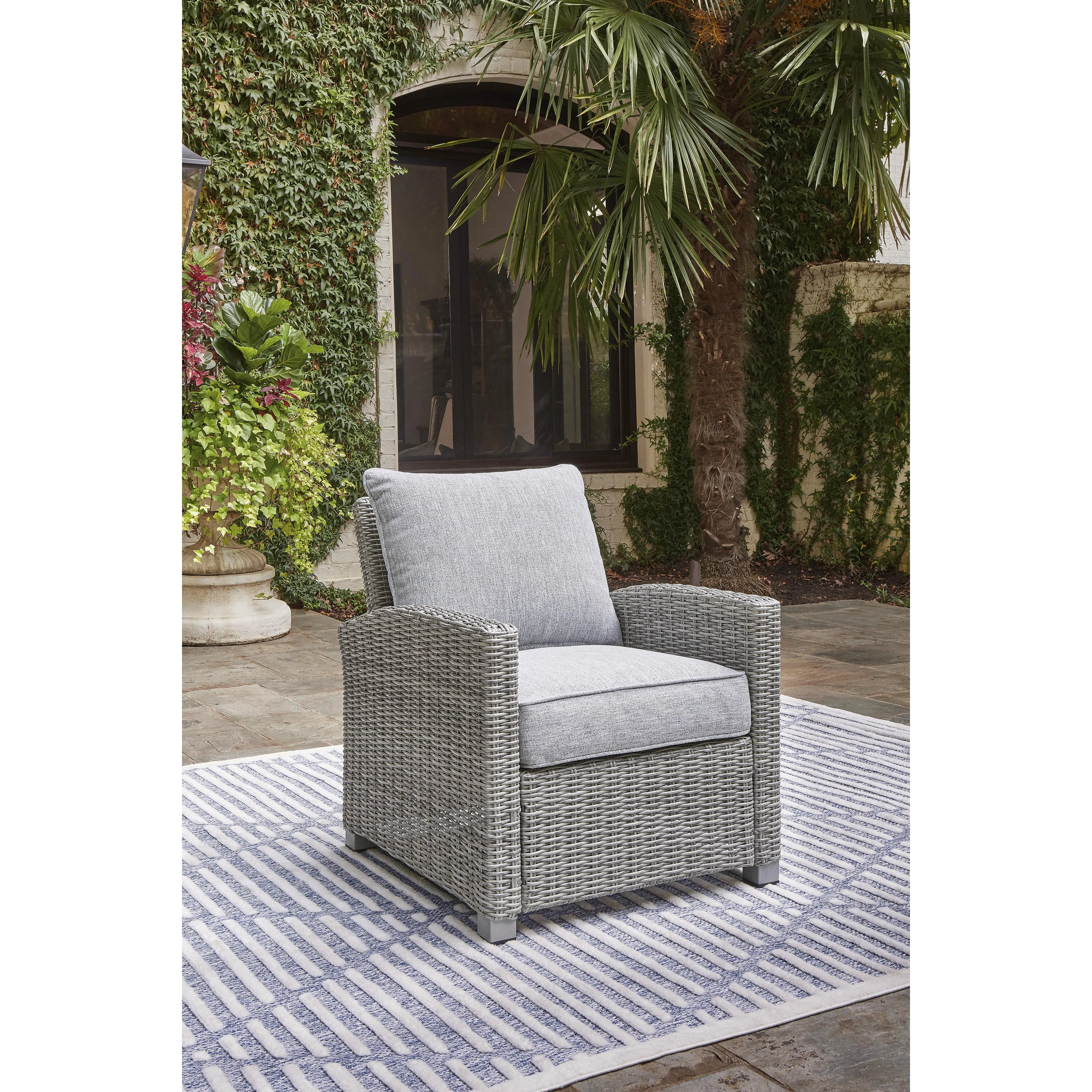 Signature Design by Ashley Naples Beach P439-820 Lounge Chair with Cushion