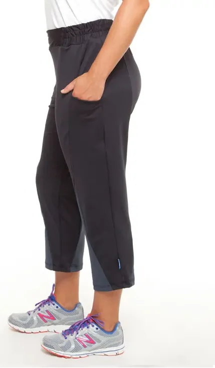 Triangle 3/4 Pants 20