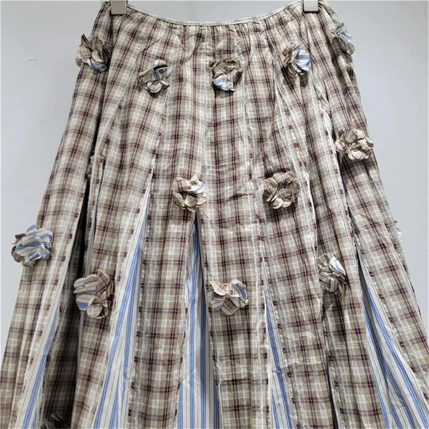 Women's 3D Floral Checkered Skirt, Elastic Waist Pleated A-Line Design